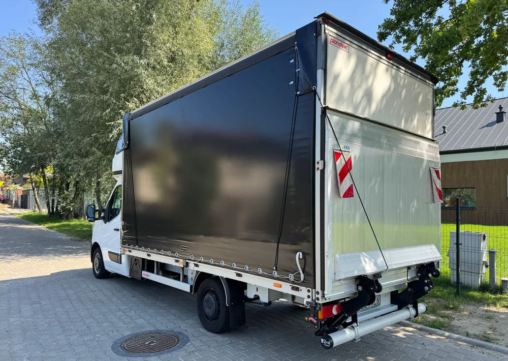 Renault Master - Schuifzeilen bestelwagen: afbeelding 3 Renault Master - Schuifzeilen bestelwagen: afbeelding 3