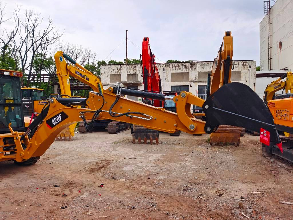 CAT 100% new caterpillar 420 F - Graaflaadmachine: afbeelding 3 CAT 100% new caterpillar 420 F - Graaflaadmachine: afbeelding 3