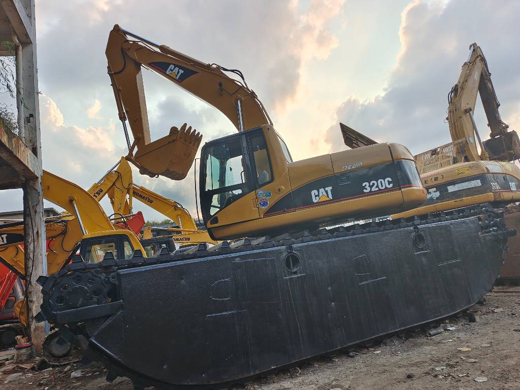 CAT 320 C - Amfibische graafmachine: afbeelding 5 CAT 320 C - Amfibische graafmachine: afbeelding 5
