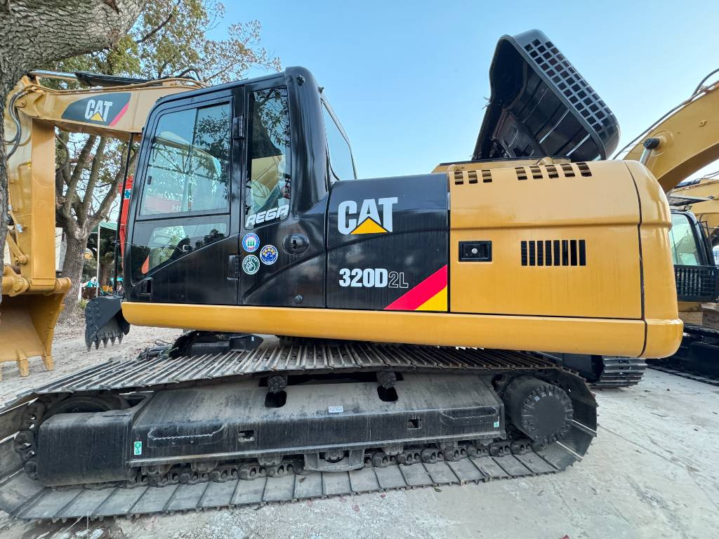CAT 320D2L - Rupsgraafmachine: afbeelding 1 CAT 320D2L - Rupsgraafmachine: afbeelding 1