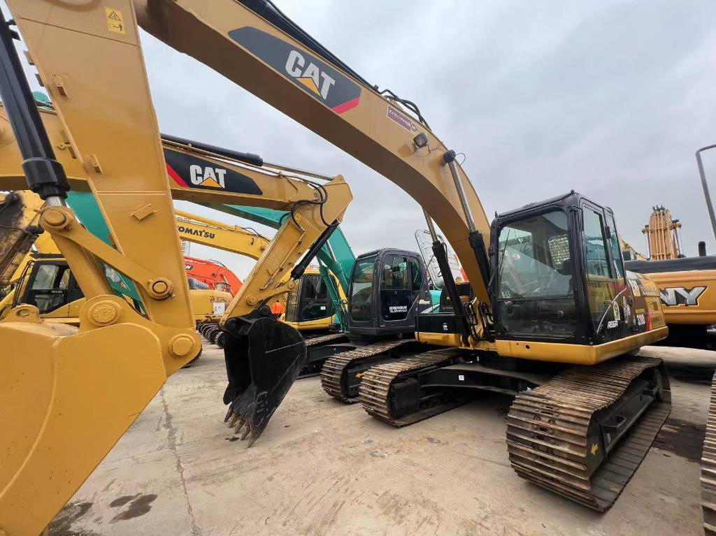CAT 325 B L - Rupsgraafmachine: afbeelding 5 CAT 325 B L - Rupsgraafmachine: afbeelding 5