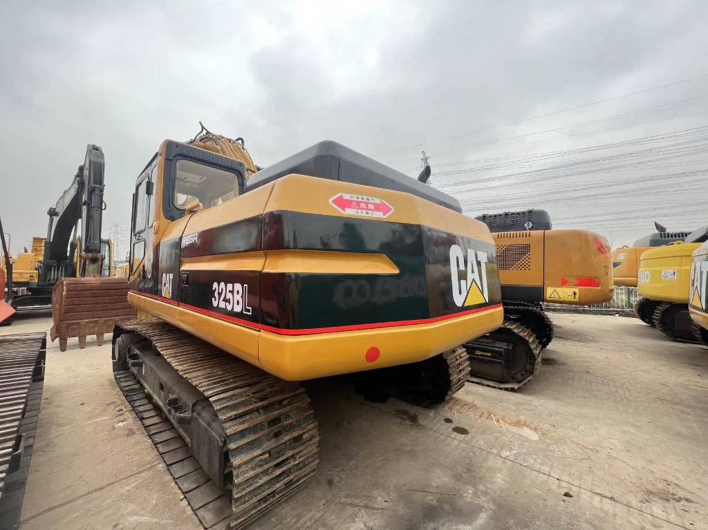CAT 325 B L - Rupsgraafmachine: afbeelding 2 CAT 325 B L - Rupsgraafmachine: afbeelding 2