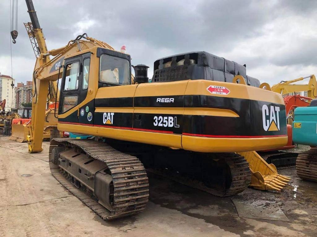 CAT 330 B L - Rupsgraafmachine: afbeelding 1 CAT 330 B L - Rupsgraafmachine: afbeelding 1