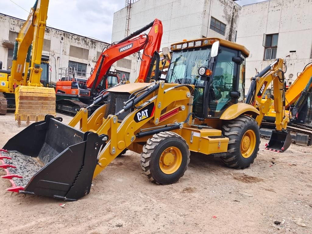 CAT 420 F - Graaflaadmachine: afbeelding 4 CAT 420 F - Graaflaadmachine: afbeelding 4