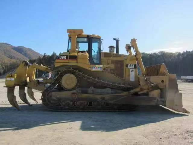 Bulldozer CAT D 9 R: afbeelding 1
