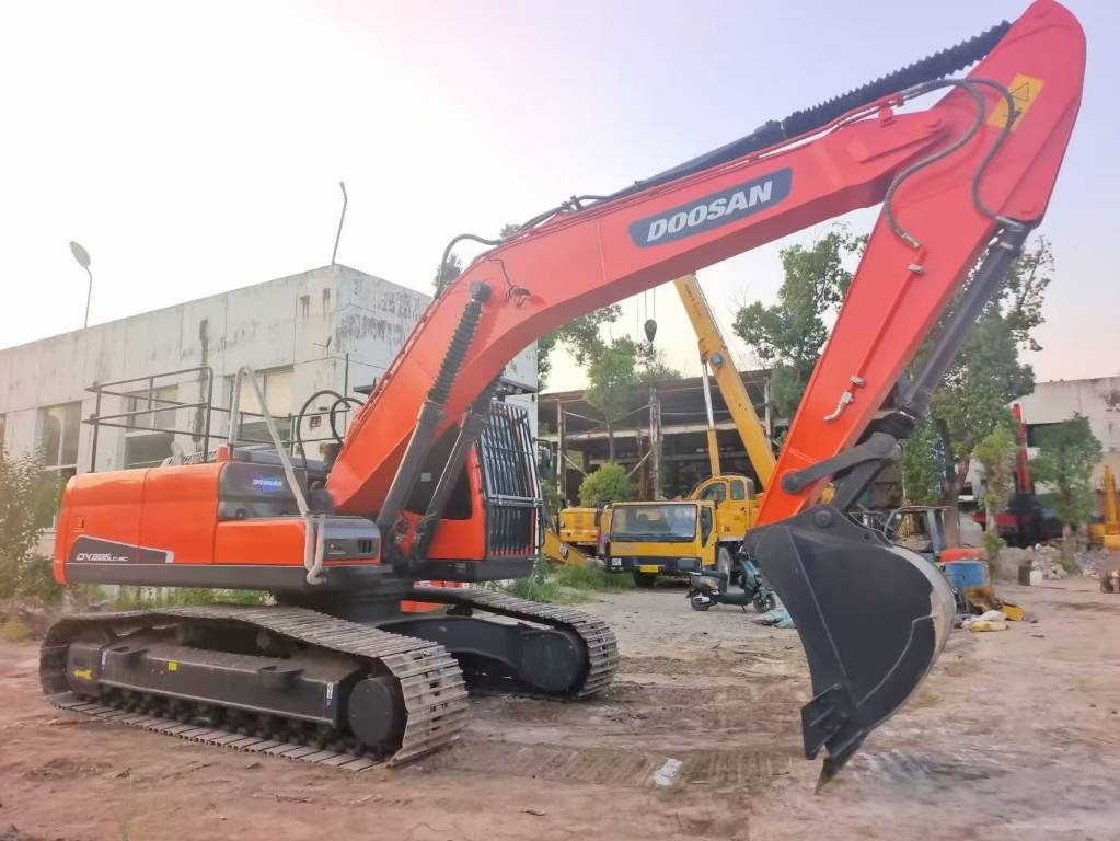 Doosan DX 225 LC - Rupsgraafmachine: afbeelding 1 Doosan DX 225 LC - Rupsgraafmachine: afbeelding 1
