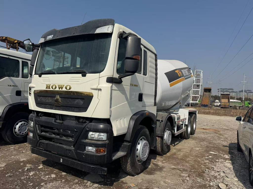 Howo 100% New and used - Tankwagen: afbeelding 1 Howo 100% New and used - Tankwagen: afbeelding 1