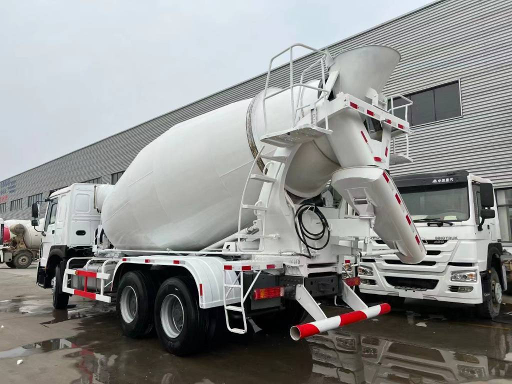 Howo 375 - Tankwagen: afbeelding 5 Howo 375 - Tankwagen: afbeelding 5