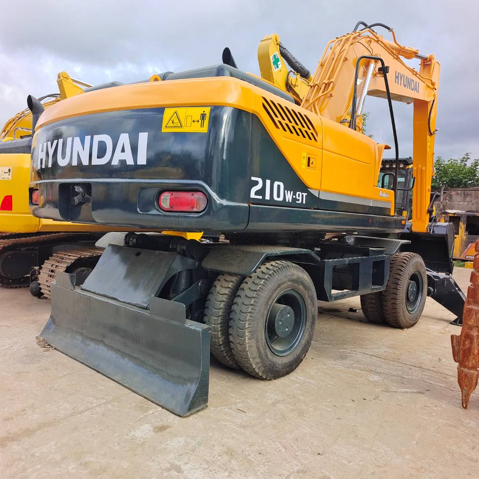 Hyundai 210W-9 - Mobiele graafmachine: afbeelding 4 Hyundai 210W-9 - Mobiele graafmachine: afbeelding 4