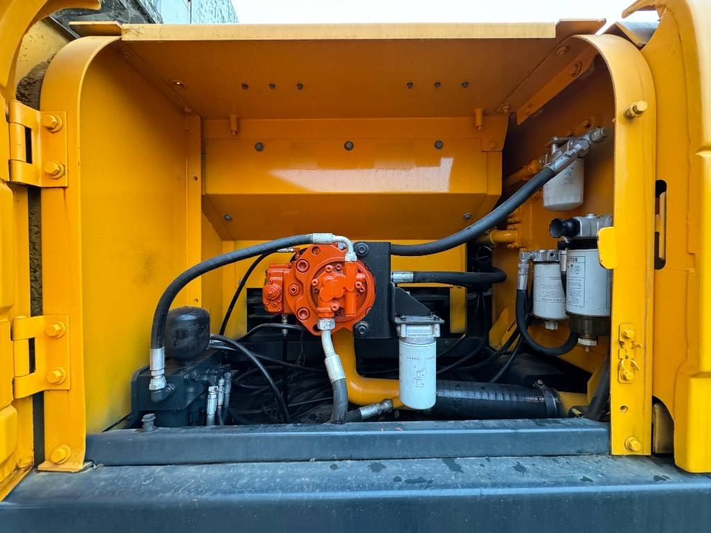 Hyundai 305lc - Rupsgraafmachine: afbeelding 4 Hyundai 305lc - Rupsgraafmachine: afbeelding 4