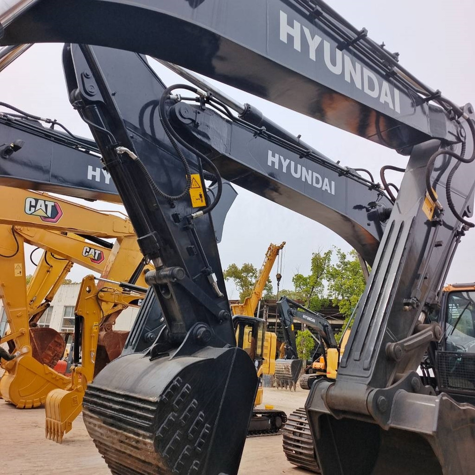 Hyundai 330LC-9T - Rupsgraafmachine: afbeelding 4 Hyundai 330LC-9T - Rupsgraafmachine: afbeelding 4