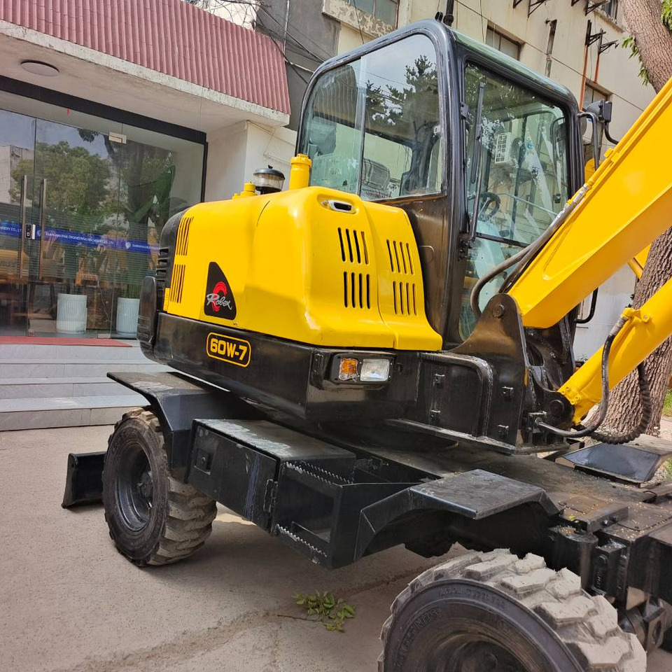 Hyundai 60 W-7 60W-9 - Mobiele graafmachine: afbeelding 4 Hyundai 60 W-7 60W-9 - Mobiele graafmachine: afbeelding 4