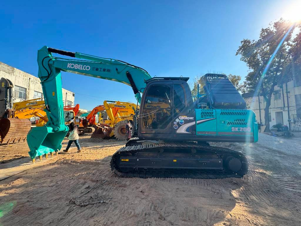 Kobelco SK 200-8 - Rupsgraafmachine: afbeelding 3 Kobelco SK 200-8 - Rupsgraafmachine: afbeelding 3