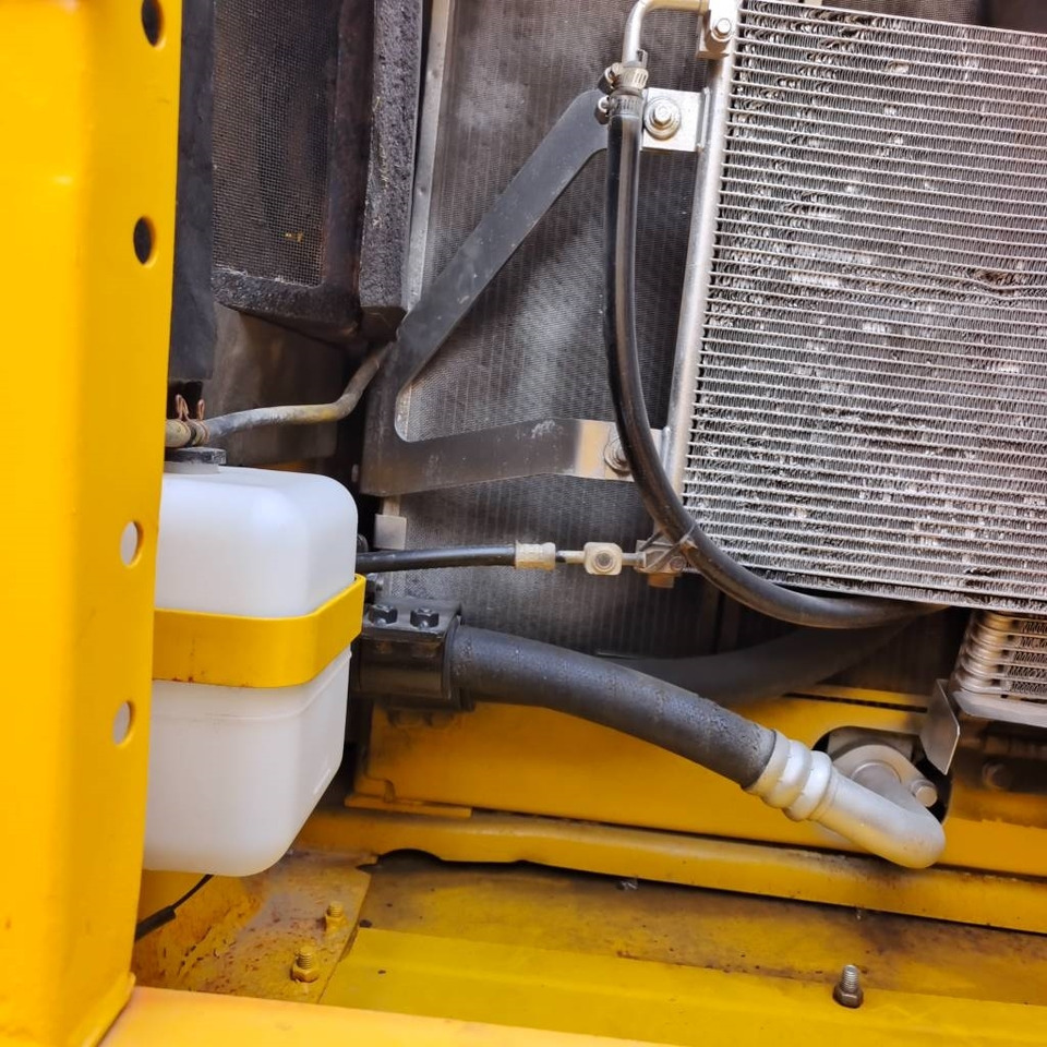 Komatsu PC 200-8 - Rupsgraafmachine: afbeelding 5 Komatsu PC 200-8 - Rupsgraafmachine: afbeelding 5