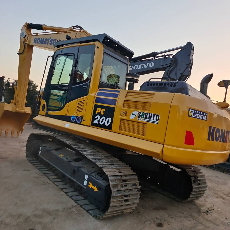 Komatsu PC 200-8 - Rupsgraafmachine: afbeelding 1 Komatsu PC 200-8 - Rupsgraafmachine: afbeelding 1