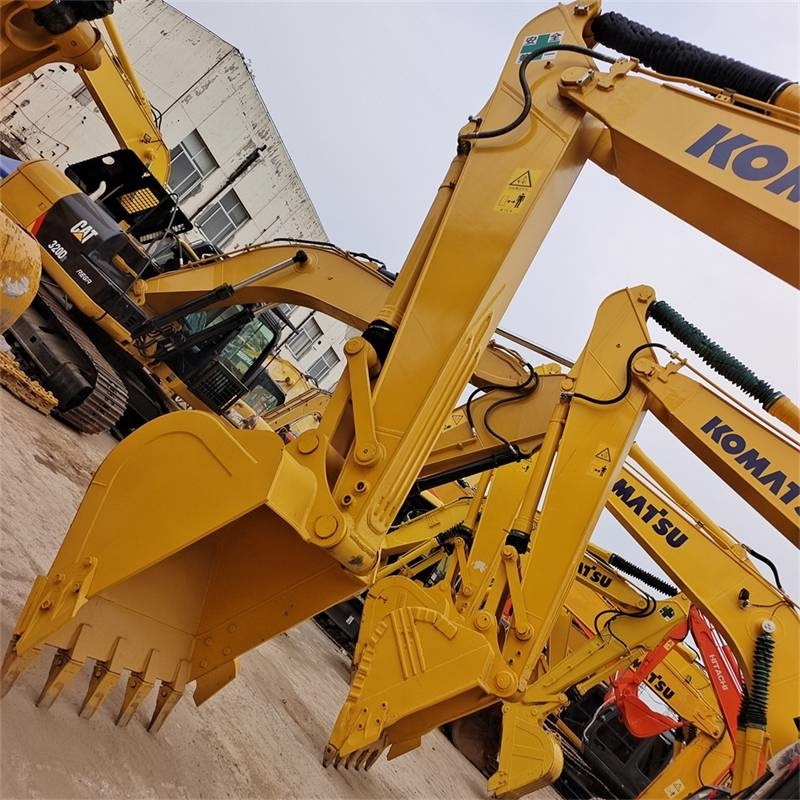 Komatsu PC 200 - Rupsgraafmachine: afbeelding 3 Komatsu PC 200 - Rupsgraafmachine: afbeelding 3