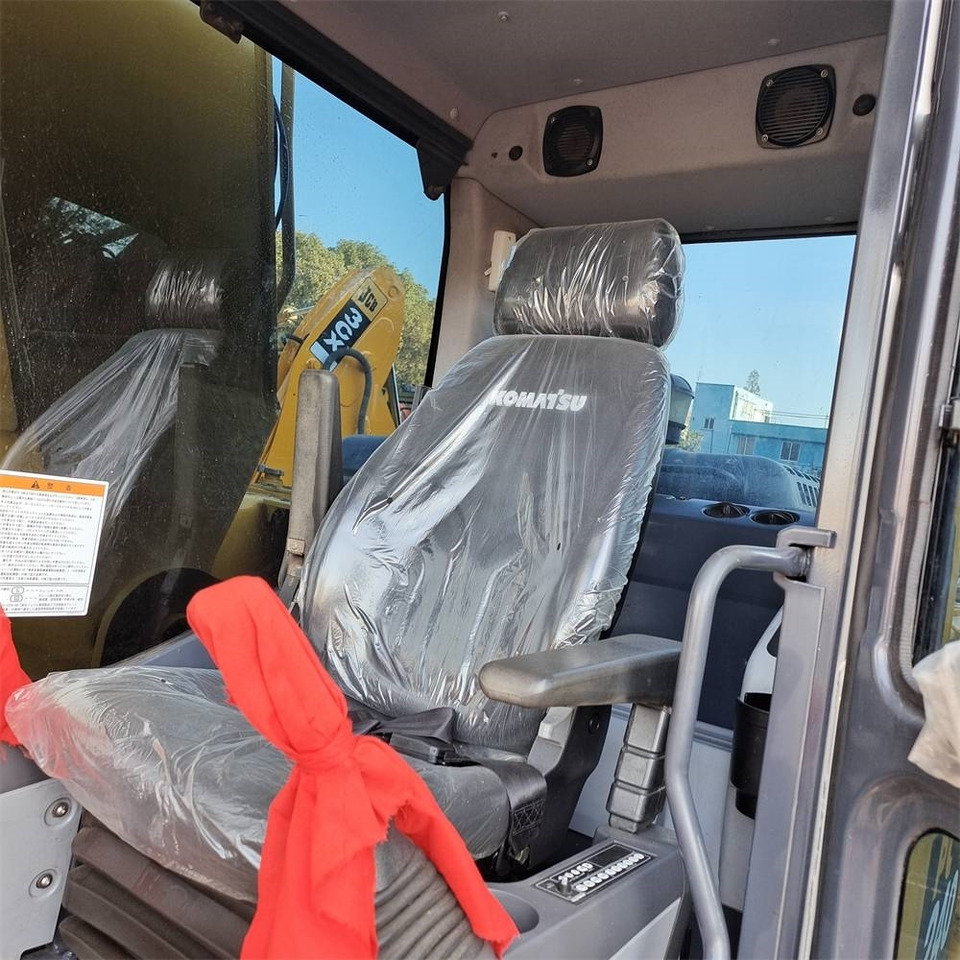 Komatsu PC 240 - Rupsgraafmachine: afbeelding 3 Komatsu PC 240 - Rupsgraafmachine: afbeelding 3