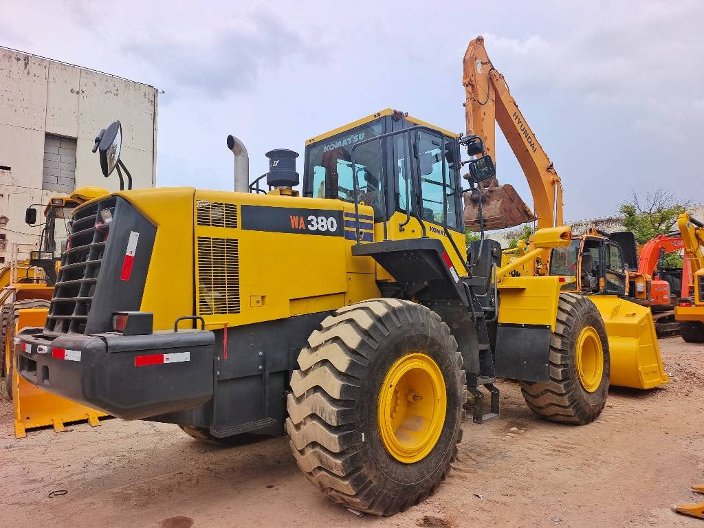 Komatsu WA 380 - Wiellader: afbeelding 1 Komatsu WA 380 - Wiellader: afbeelding 1
