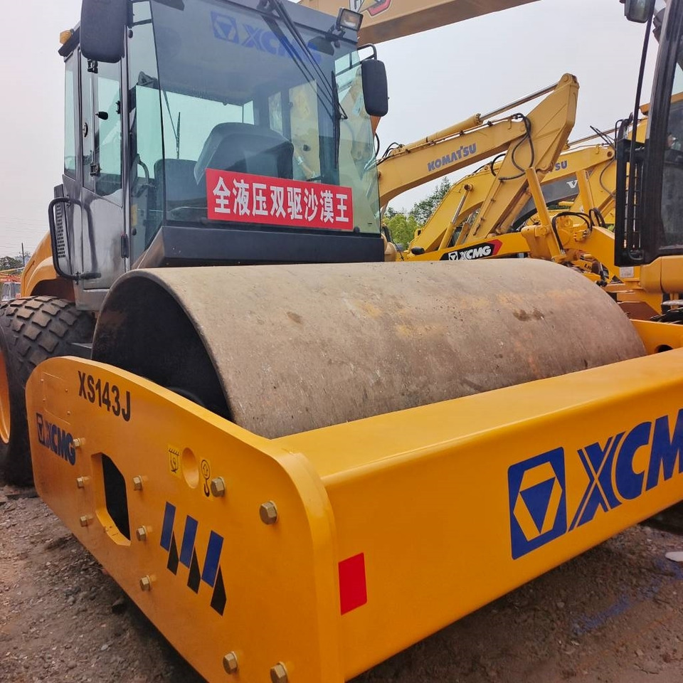 XCMG XS 143 J - Schapenpootwals/ Grondverdichter: afbeelding 4 XCMG XS 143 J - Schapenpootwals/ Grondverdichter: afbeelding 4