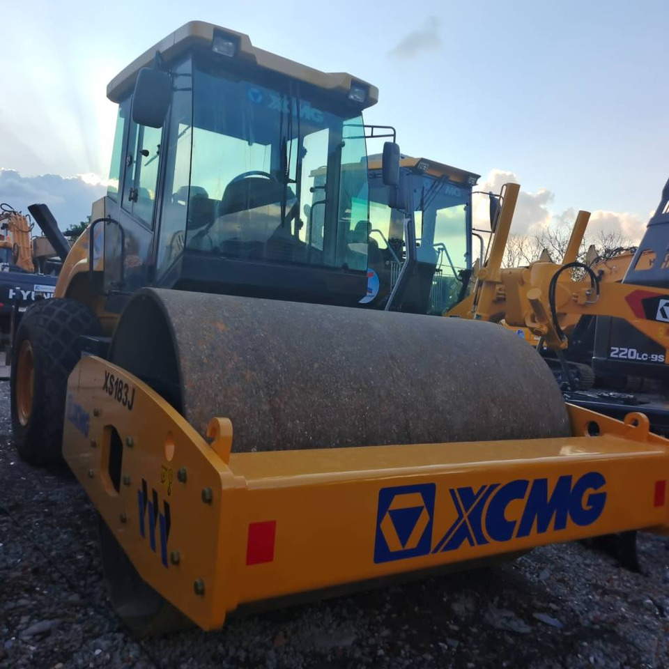 XCMG XS 183 J - Schapenpootwals/ Grondverdichter: afbeelding 3 XCMG XS 183 J - Schapenpootwals/ Grondverdichter: afbeelding 3