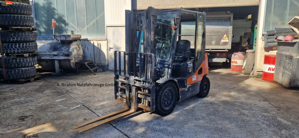 Doosan D25-5 Duplexmast, Seitenverschiebung, autom. Gabelverst. - Diesel heftruck: afbeelding 1 Doosan D25-5 Duplexmast, Seitenverschiebung, autom. Gabelverst. - Diesel heftruck: afbeelding 1