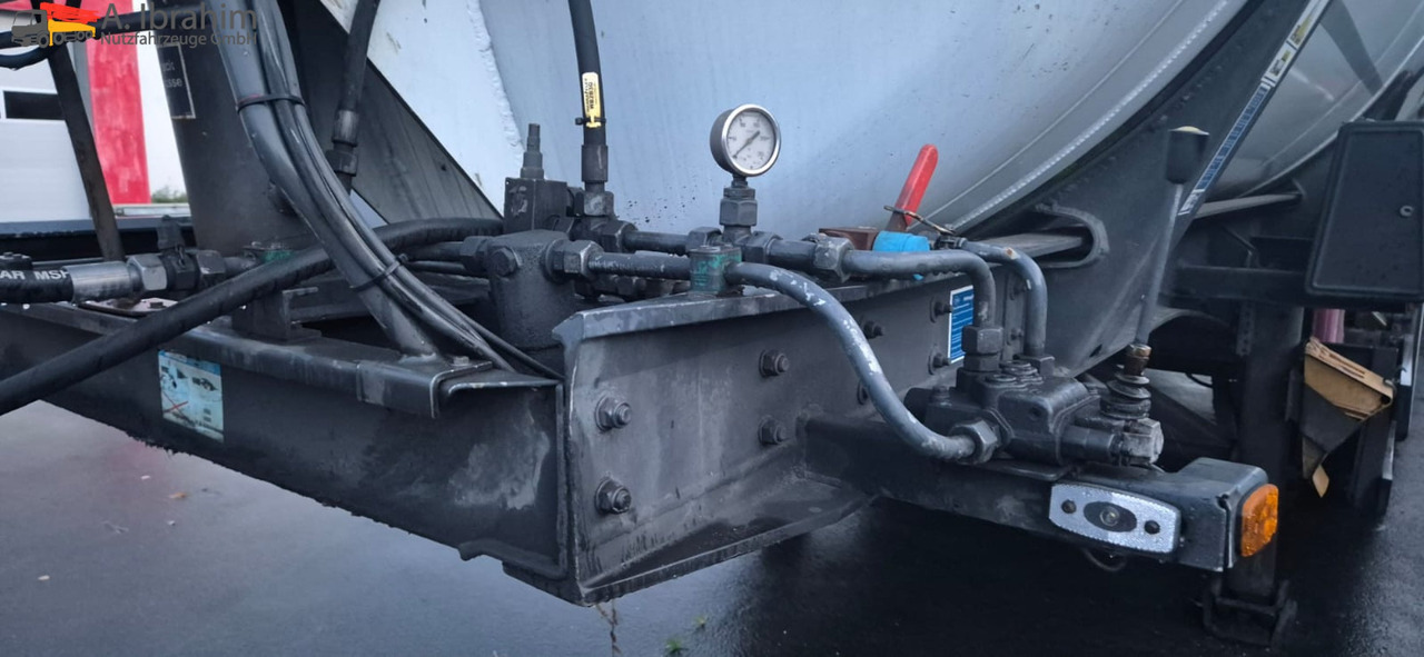 Kässbohrer SSK 42 | 1 Kammer | 42 m³ | Kippsilo | 1 x Liftachse | Scheibenbremse - Bulkoplegger: afbeelding 4 Kässbohrer SSK 42 | 1 Kammer | 42 m³ | Kippsilo | 1 x Liftachse | Scheibenbremse - Bulkoplegger: afbeelding 4