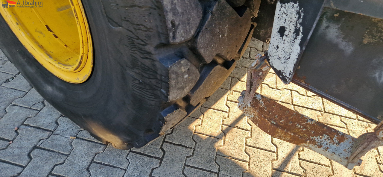 Komatsu WA 200 technisch ok. technische Wartung beim Komatsu Service - Wiellader: afbeelding 2 Komatsu WA 200 technisch ok. technische Wartung beim Komatsu Service - Wiellader: afbeelding 2