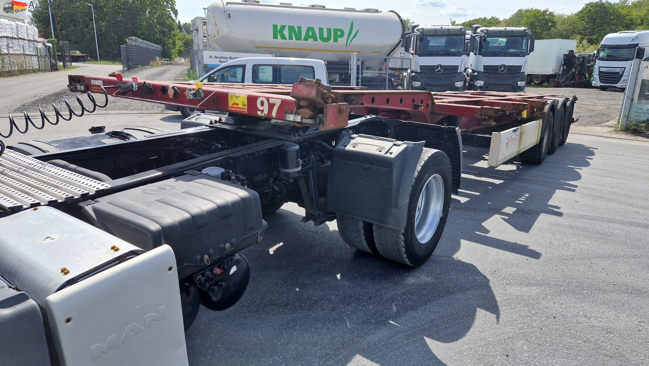 Krone SD Containerchassis 2x 20, 30, 40 ft deutscher Auflieger, ausziehbar - Containertransporter/ Wissellaadbak oplegger: afbeelding 1 Krone SD Containerchassis 2x 20, 30, 40 ft deutscher Auflieger, ausziehbar - Containertransporter/ Wissellaadbak oplegger: afbeelding 1