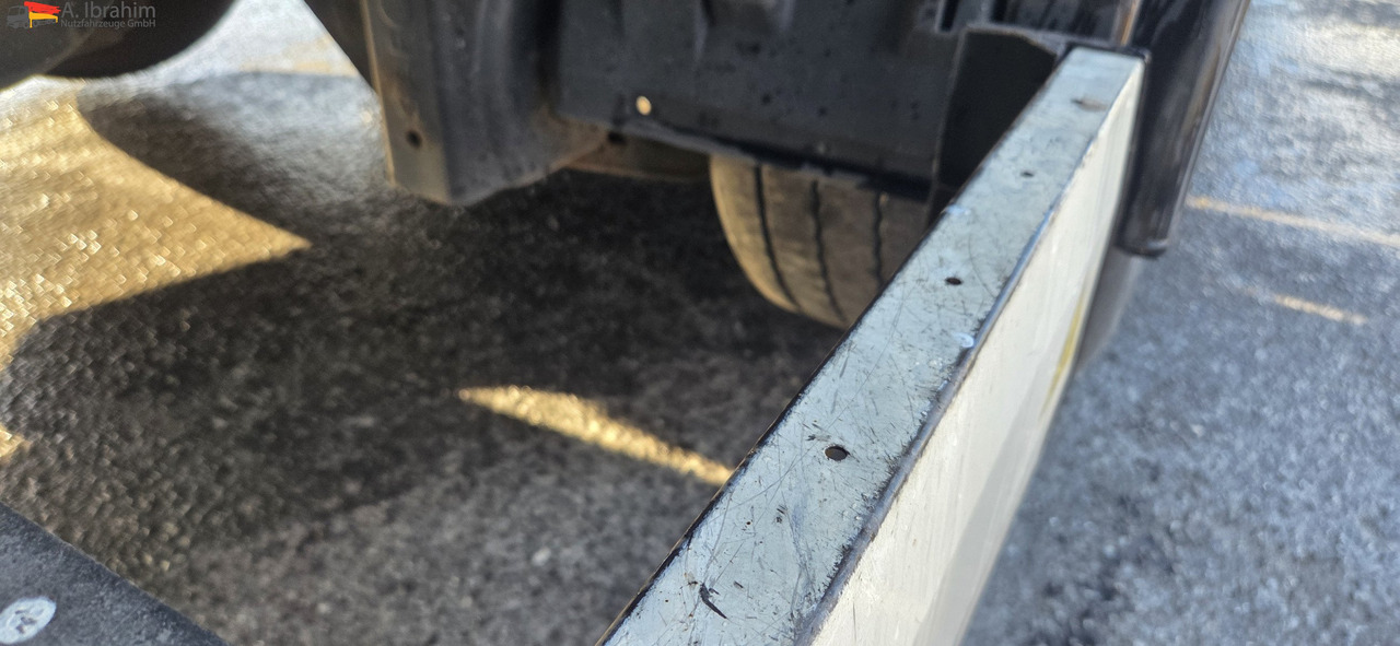 Krone SD Megatrailer Hubdach Liftachse | SAF Achsen - Schuifzeiloplegger: afbeelding 2 Krone SD Megatrailer Hubdach Liftachse | SAF Achsen - Schuifzeiloplegger: afbeelding 2