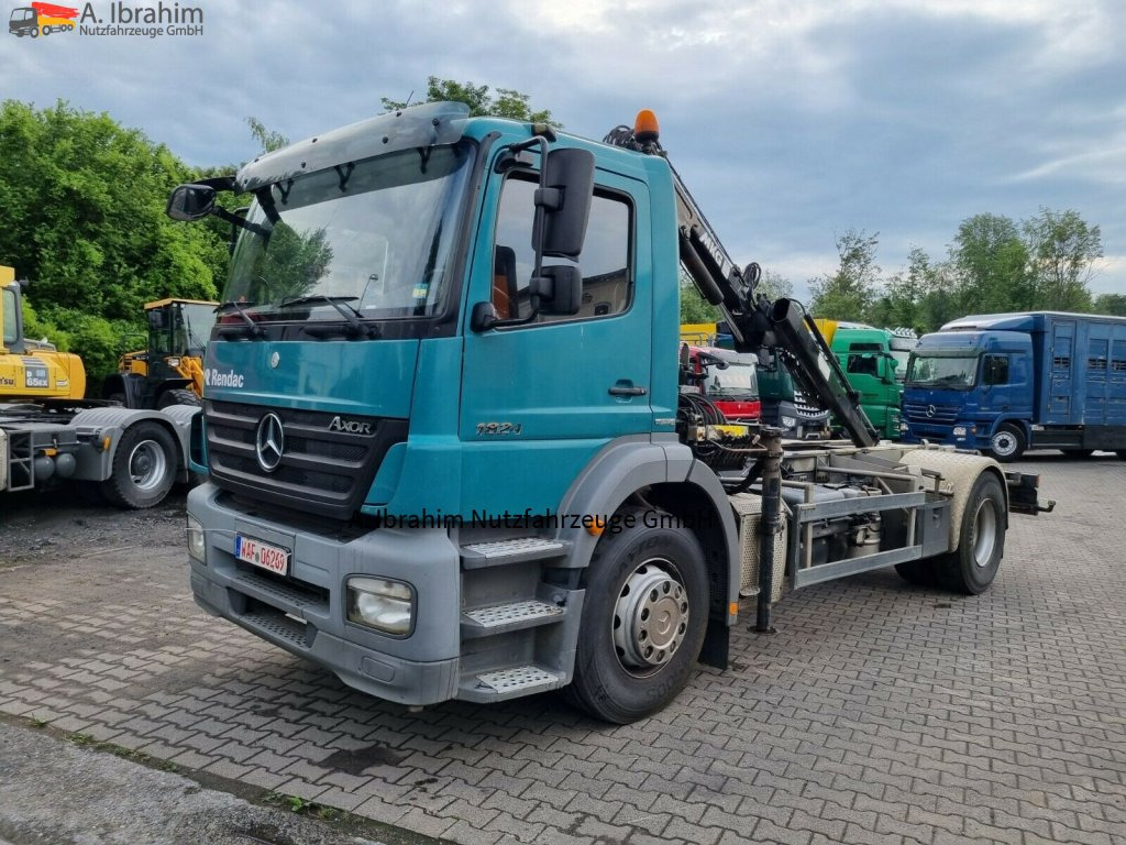Mercedes-Benz 1824 DB 1824 Kipphydraulik, Kran MKG - Kipper vrachtwagen, Kraanwagen: afbeelding 1 Mercedes-Benz 1824 DB 1824 Kipphydraulik, Kran MKG - Kipper vrachtwagen, Kraanwagen: afbeelding 1