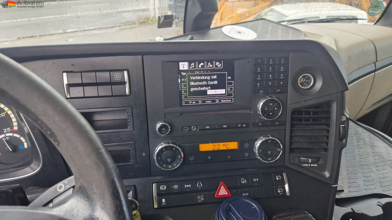 Mercedes-Benz 1845 Retarder Klima, Kühlschrank Edscha, Retarder, LBW, Zustand gut - Schuifzeilen vrachtwagen: afbeelding 2 Mercedes-Benz 1845 Retarder Klima, Kühlschrank Edscha, Retarder, LBW, Zustand gut - Schuifzeilen vrachtwagen: afbeelding 2