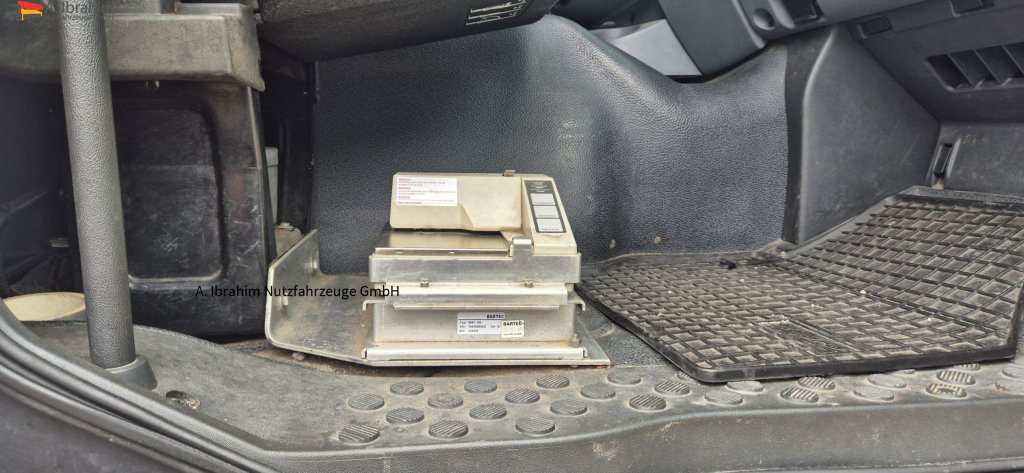 Mercedes-Benz 2536 L 3 Kammer 19500 L Oben Unten Befüllung - Tankwagen: afbeelding 3 Mercedes-Benz 2536 L 3 Kammer 19500 L Oben Unten Befüllung - Tankwagen: afbeelding 3