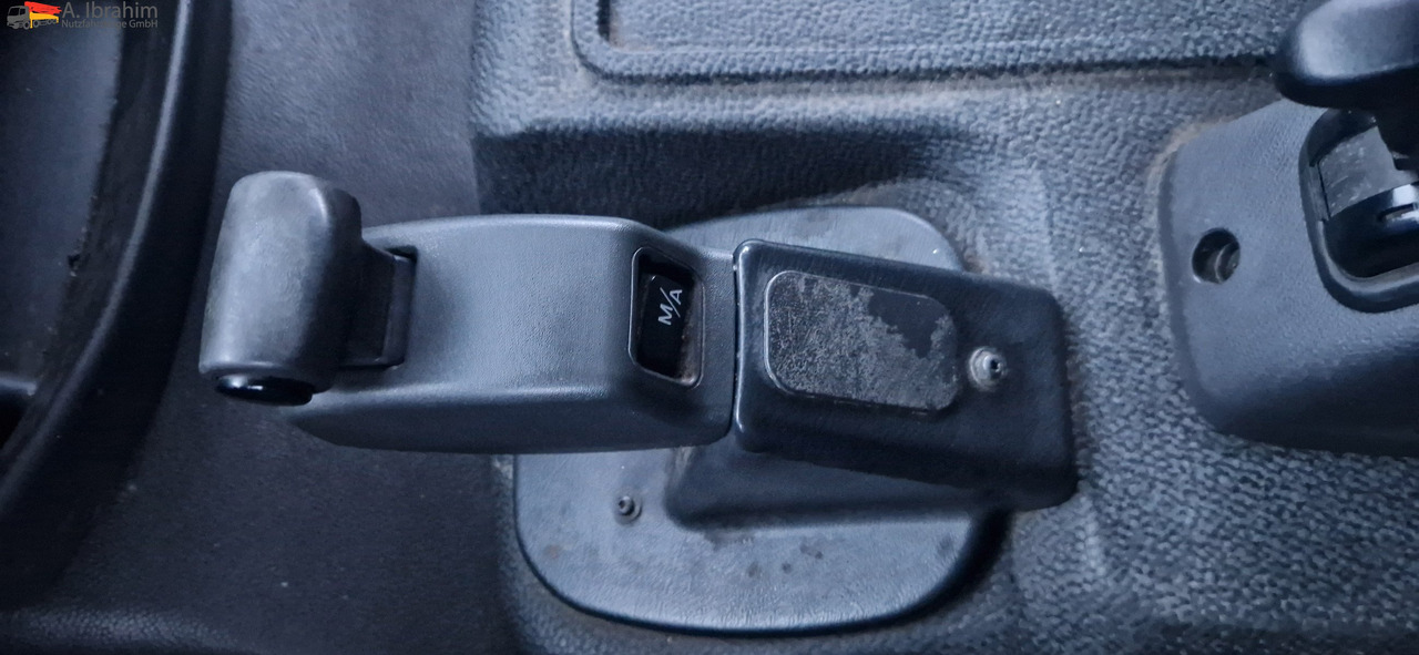 Mercedes-Benz 816 Koffer, LBW - Bestelwagen gesloten laadbak: afbeelding 3 Mercedes-Benz 816 Koffer, LBW - Bestelwagen gesloten laadbak: afbeelding 3