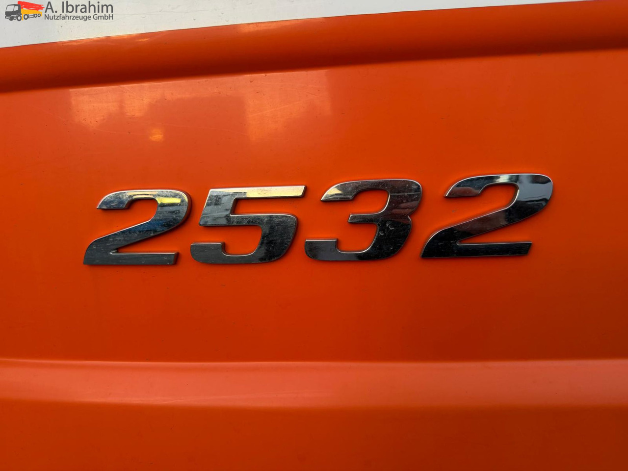 Mercedes-Benz Actros 2532L 6x2 | Lift-Lenkachse | Euro 5 | mp3 - Schuifzeilen vrachtwagen: afbeelding 4 Mercedes-Benz Actros 2532L 6x2 | Lift-Lenkachse | Euro 5 | mp3 - Schuifzeilen vrachtwagen: afbeelding 4