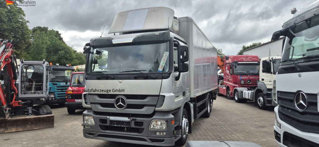 Mercedes-Benz DB 2536, 7,50 m Koffer LBW, Kamera, Carrier 850 Liftachse - Koelwagen vrachtwagen: afbeelding 1 Mercedes-Benz DB 2536, 7,50 m Koffer LBW, Kamera, Carrier 850 Liftachse - Koelwagen vrachtwagen: afbeelding 1