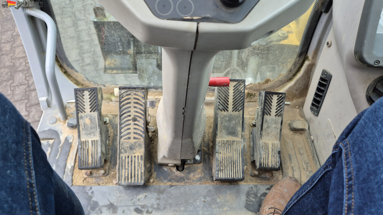 New Holland MH 2.6 Zustand gut, deutsche Maschine incl. Greifer und Dreservo - Mobiele graafmachine: afbeelding 5 New Holland MH 2.6 Zustand gut, deutsche Maschine incl. Greifer und Dreservo - Mobiele graafmachine: afbeelding 5