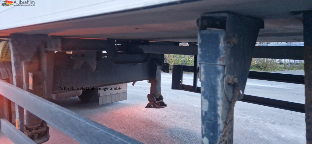 Schmitz SKO 24 Citysattel, 3. Achse zwangsgelenkt Frigoblock - Koelwagen oplegger: afbeelding 2 Schmitz SKO 24 Citysattel, 3. Achse zwangsgelenkt Frigoblock - Koelwagen oplegger: afbeelding 2