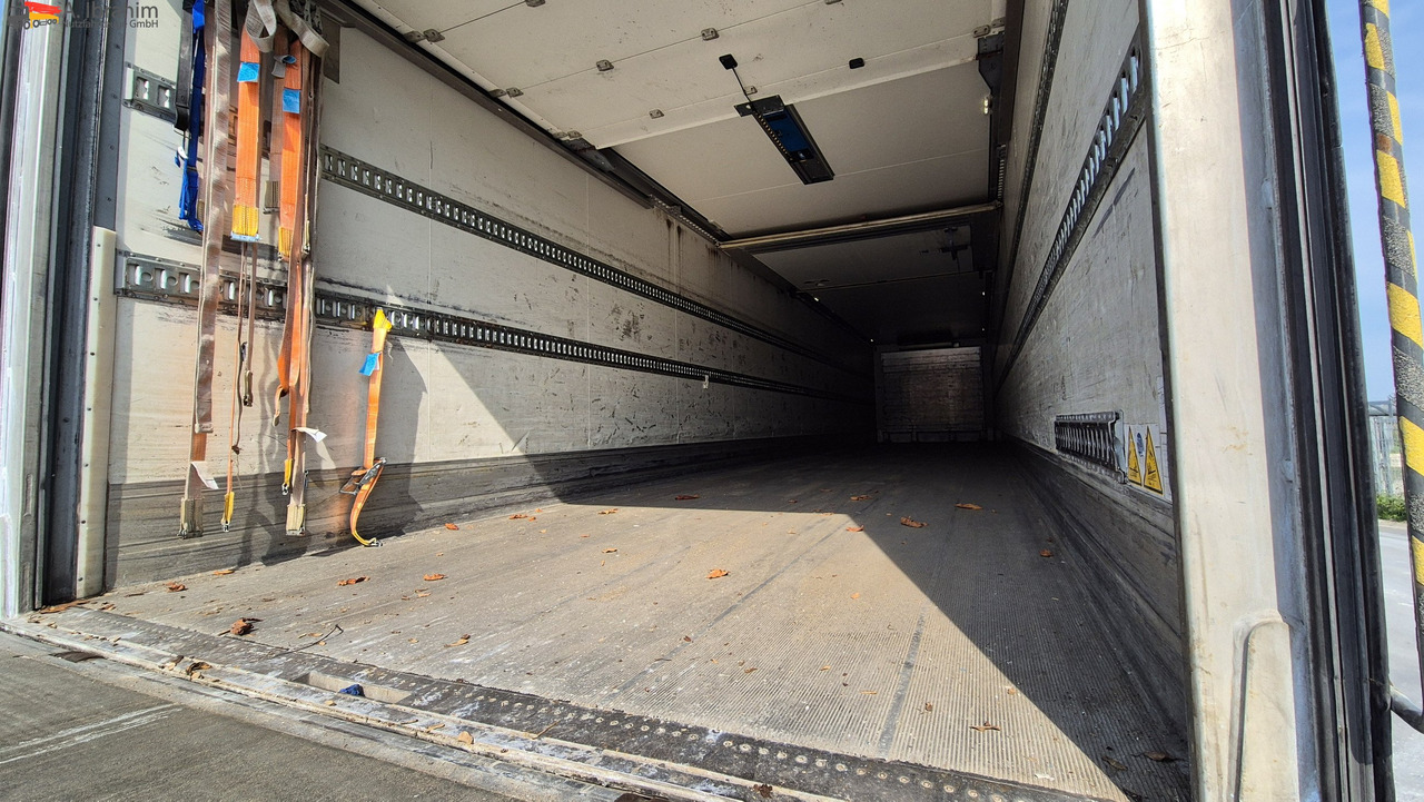 Schmitz SKO24 Frigoblock, LBW, Zustand sehr sauber Lenkachse, Liftachse - Koelwagen oplegger: afbeelding 3 Schmitz SKO24 Frigoblock, LBW, Zustand sehr sauber Lenkachse, Liftachse - Koelwagen oplegger: afbeelding 3
