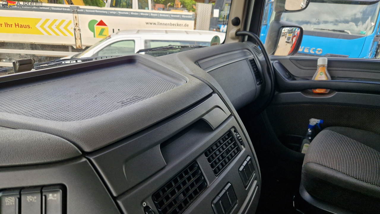 Daf XF460 Superspacecab, 2x Tank, Retarder - Trekker: afbeelding 4 Daf XF460 Superspacecab, 2x Tank, Retarder - Trekker: afbeelding 4