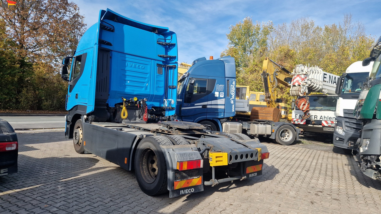 Iveco Stralis 460 Vollspoiler 3x vorhanden - Trekker: afbeelding 2 Iveco Stralis 460 Vollspoiler 3x vorhanden - Trekker: afbeelding 2