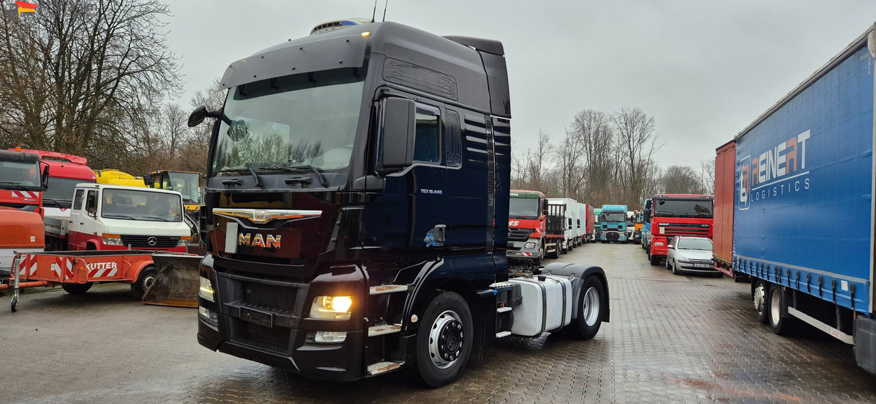 MAN 18.440 Zustand gut 2x Tank, Retarder - Trekker: afbeelding 1 MAN 18.440 Zustand gut 2x Tank, Retarder - Trekker: afbeelding 1