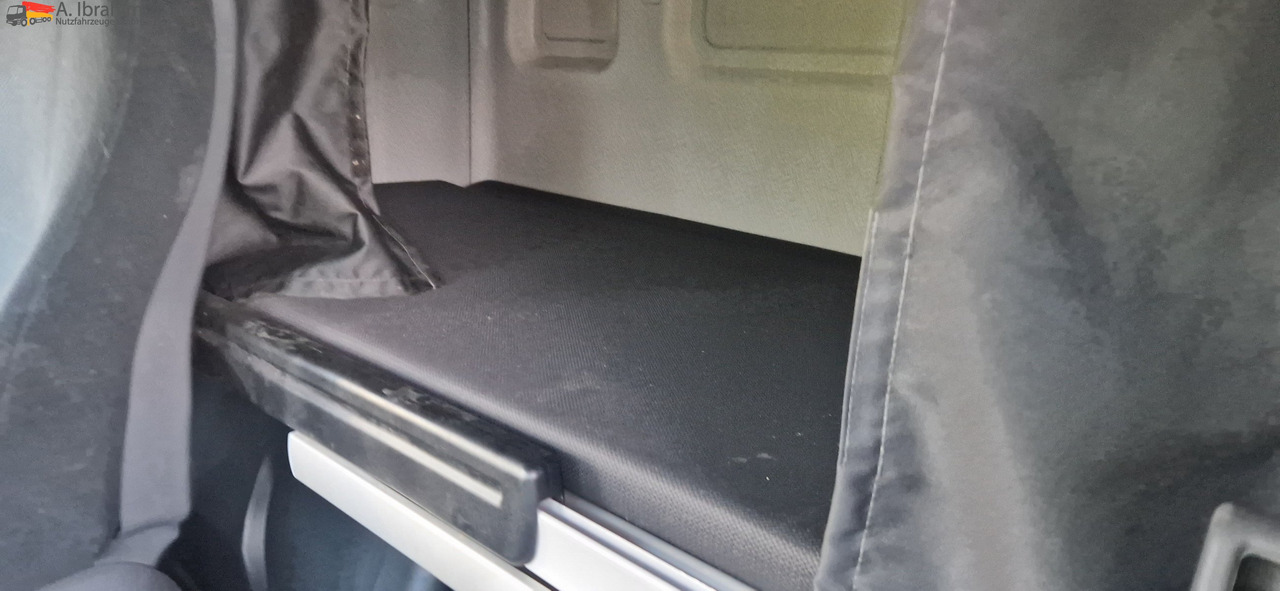 MAN TGS 18.400 PTO für Kompressor deutsches Fahrzeug - Trekker: afbeelding 2 MAN TGS 18.400 PTO für Kompressor deutsches Fahrzeug - Trekker: afbeelding 2