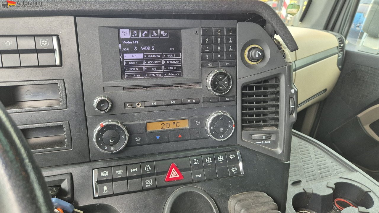 Mercedes-Benz 1840 mehrfach vorhanden - Trekker: afbeelding 2 Mercedes-Benz 1840 mehrfach vorhanden - Trekker: afbeelding 2