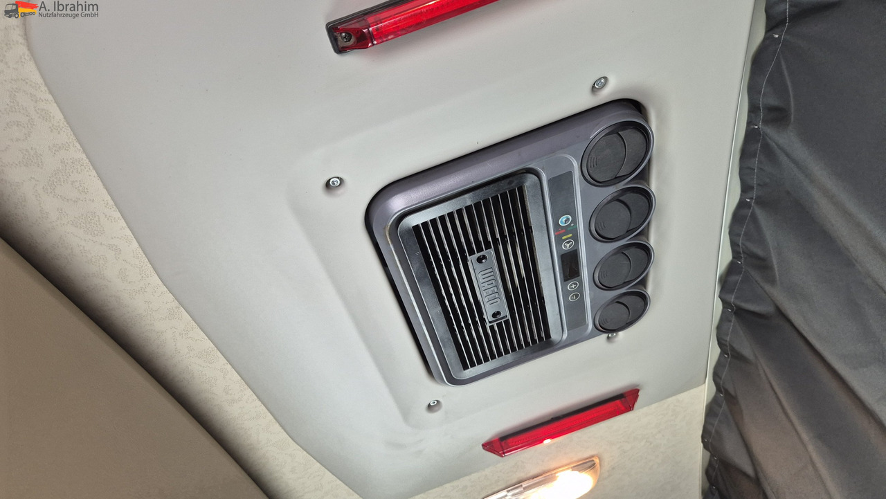 Mercedes-Benz 1843 DB 1843 mit PTU für Kompressor - Trekker: afbeelding 4 Mercedes-Benz 1843 DB 1843 mit PTU für Kompressor - Trekker: afbeelding 4