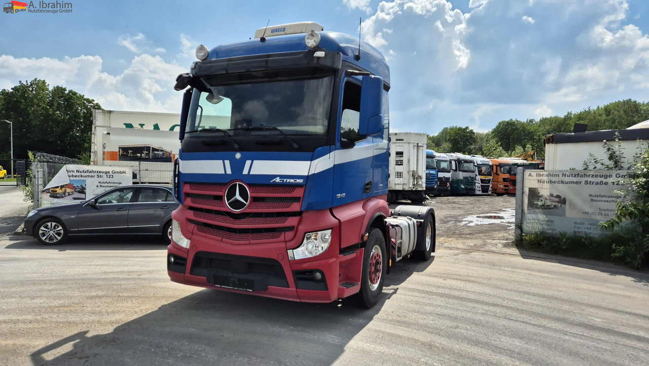 Mercedes-Benz 1843 DB 1843 mit PTU für Kompressor - Trekker: afbeelding 1 Mercedes-Benz 1843 DB 1843 mit PTU für Kompressor - Trekker: afbeelding 1