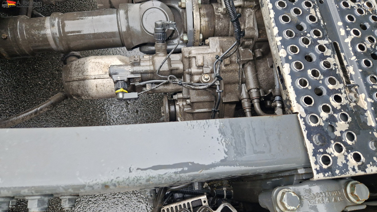 Mercedes-Benz 1843 Topzustand einsatzbereit, Motor nur 150 tkm - Trekker: afbeelding 4 Mercedes-Benz 1843 Topzustand einsatzbereit, Motor nur 150 tkm - Trekker: afbeelding 4