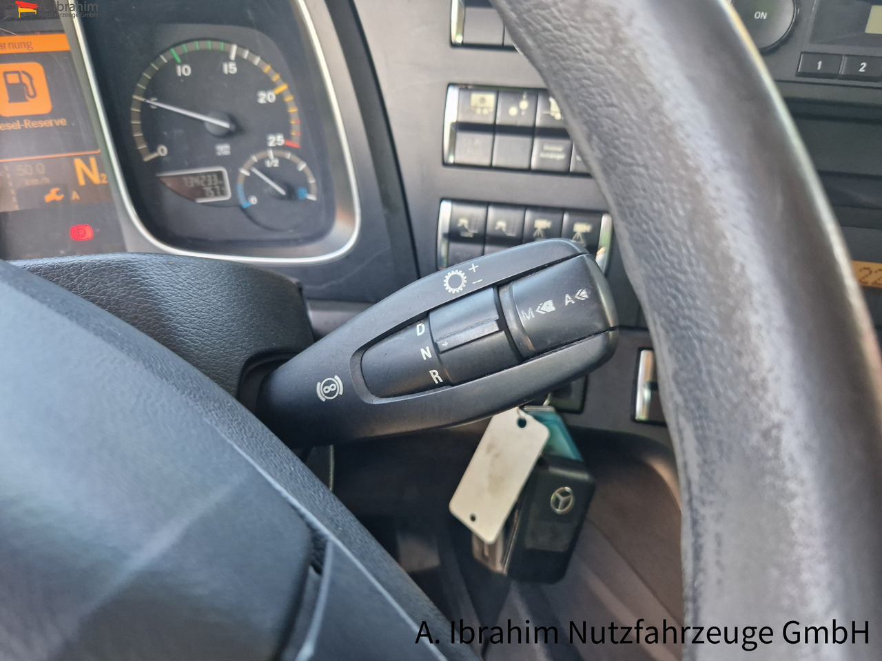 Mercedes-Benz 1845 Retarder, Klima, Navi Schneeketten, Euro 5 - Trekker: afbeelding 4 Mercedes-Benz 1845 Retarder, Klima, Navi Schneeketten, Euro 5 - Trekker: afbeelding 4