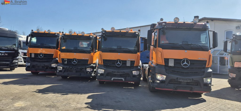 Mercedes-Benz 1846 deutsches Fahrzeug, einsatzbereit 2x 1846, 3x 1840 vorhanden - Trekker: afbeelding 1 Mercedes-Benz 1846 deutsches Fahrzeug, einsatzbereit 2x 1846, 3x 1840 vorhanden - Trekker: afbeelding 1
