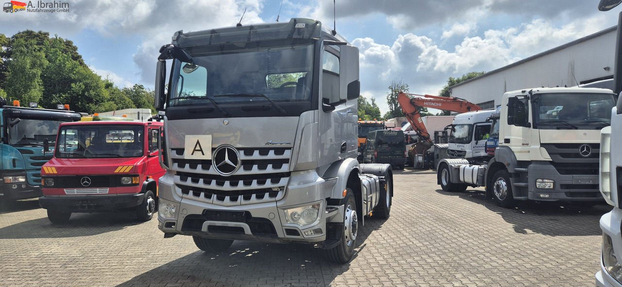 Mercedes-Benz DB 1842H 4x4 Hydrodrive Scheckheft bei Mercedes - Trekker: afbeelding 1 Mercedes-Benz DB 1842H 4x4 Hydrodrive Scheckheft bei Mercedes - Trekker: afbeelding 1
