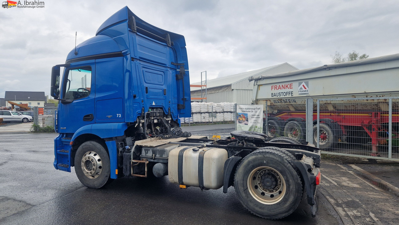 Trekker Mercedes-Benz DB 1843 Retarder Kipphydraulik Actros, sehr sauber, Alufelgen: afbeelding 10 Trekker Mercedes-Benz DB 1843 Retarder Kipphydraulik Actros, sehr sauber, Alufelgen: afbeelding 10